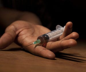 10 Signs of Heroin Addiction