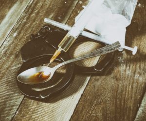 What is the heroin withdrawal timeline?