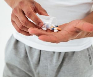 The Growing Concern of Athletes Addicted to Painkillers