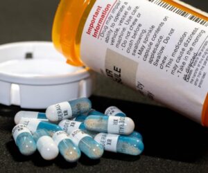 Ritalin vs Adderall: Uses, Differences, and Risks of Misuse