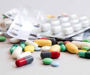 What are the Side Effects of Roxicodone vs. Oxycodone?