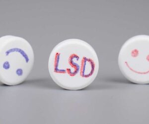 Is There a Link Between LSD Use and Psychotic Episodes?