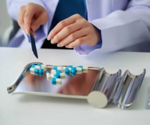 How DXM Works: Dosage Levels, Risks, and Dangerous Mistakes